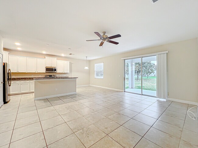Building Photo - 15147 Driftwood Bend St