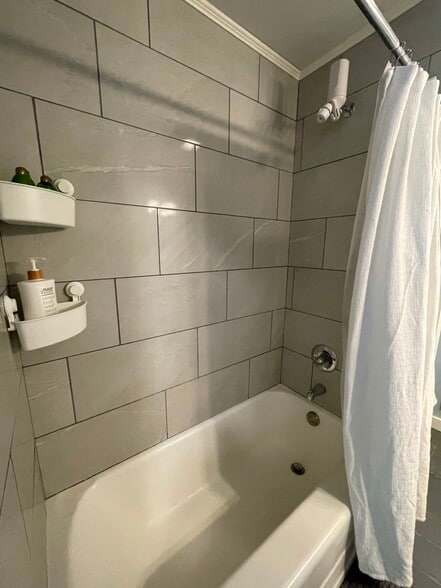 Building Photo - 1825 Windham Pl