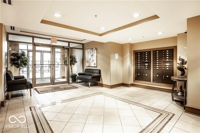 Building Photo - 802 N Meridian St