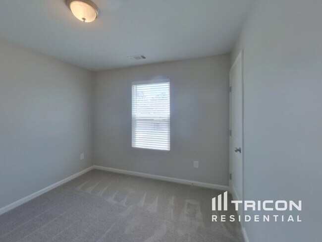 Building Photo - 531 Bella Casa Run