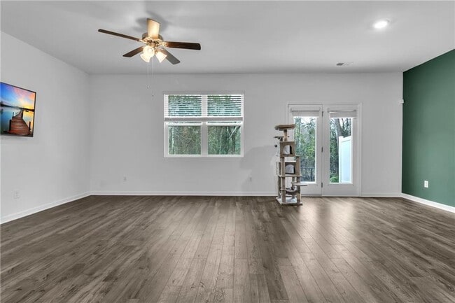 Building Photo - 1560 Gray Br Ct