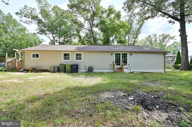 Building Photo - 2722 Sunset Ave