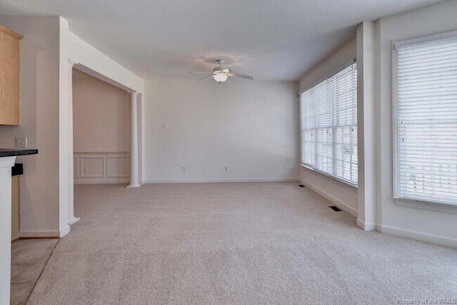 Building Photo - 104 Chanticleer Ct