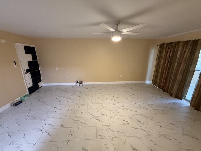 Building Photo - 21280 Brinson Ave