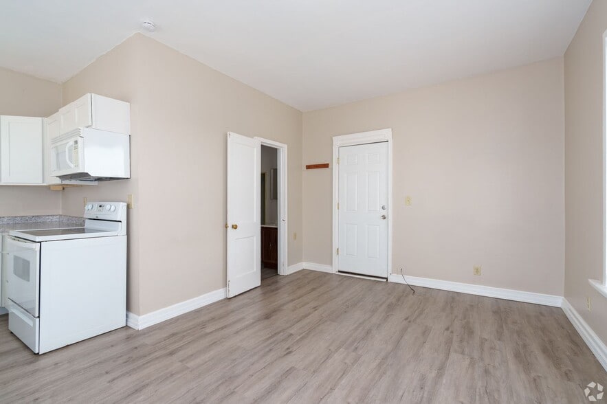 Interior Photo - Karlton Apartments