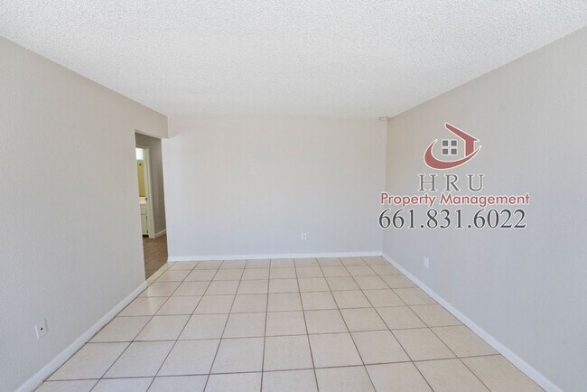 Building Photo - 2901 S Chester Ave