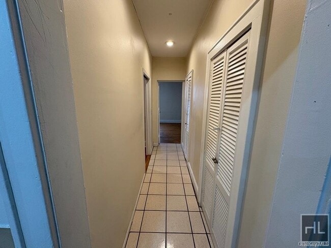 Building Photo - 126 Park Hill Ave