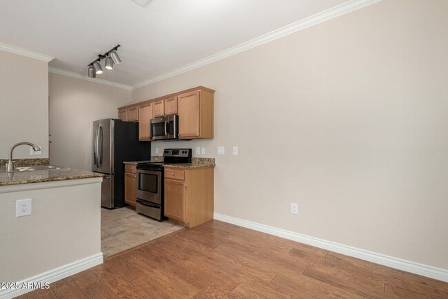 Building Photo - 7009 E Acoma Dr