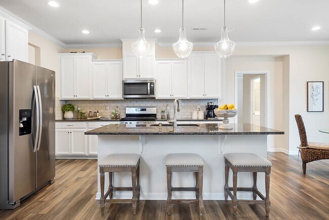 Building Photo - Beautiful Five Bedroom Home in Indian Trail!