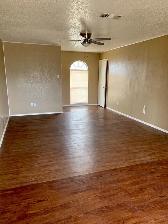 Building Photo - 6316 27th St