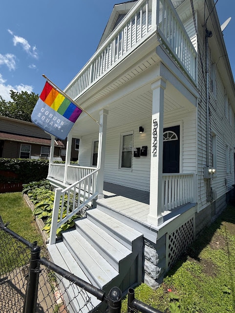Building Photo - 5822 Lawn Ave
