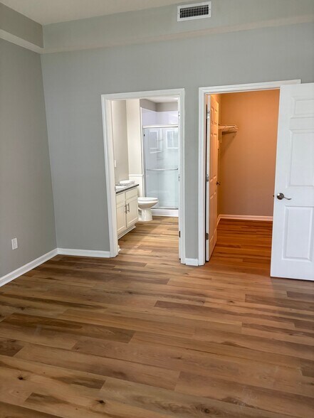 Building Photo - 785 Oakleaf Plantation Pkwy