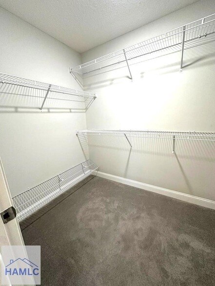 Building Photo - 156 Hamlet Ct