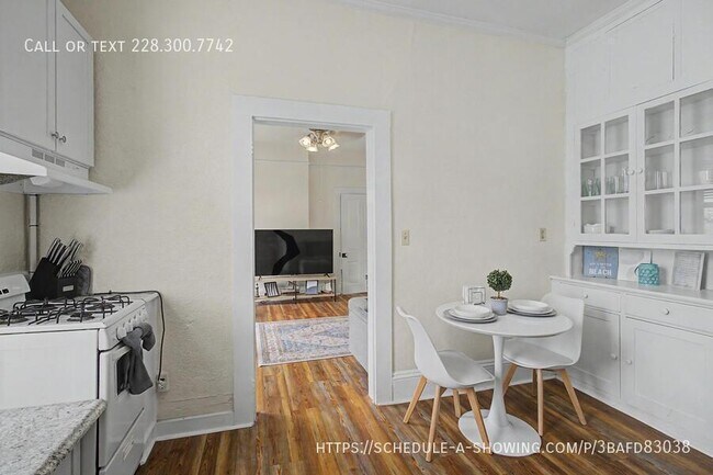 Building Photo - 129 Fayard St