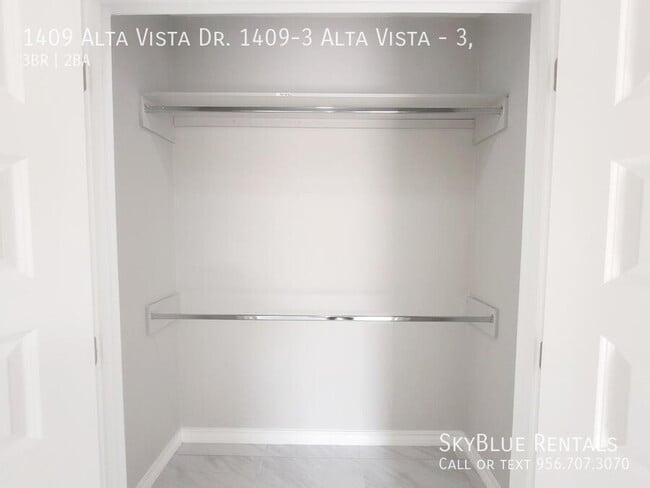 Building Photo - 1409 Alta Vista Dr