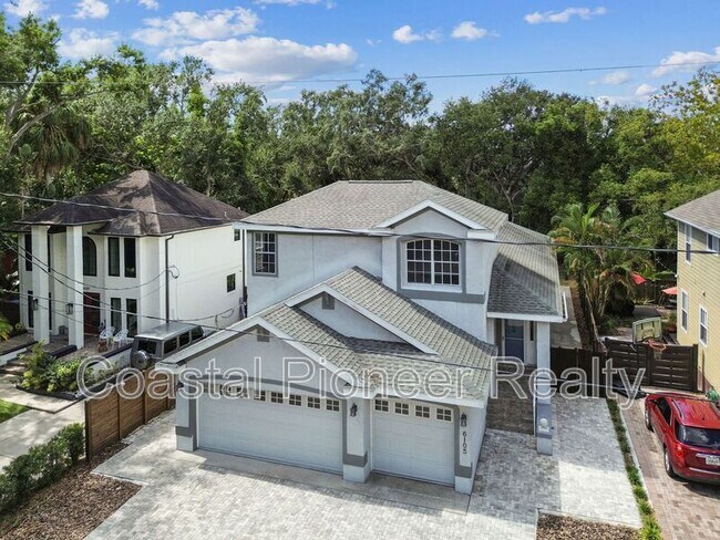 Building Photo - 6105 S Elkins Ave