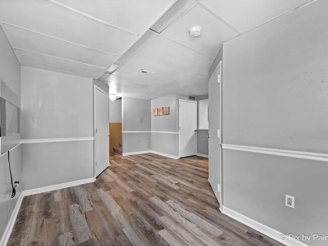 Building Photo - 4909 Spencer Ave