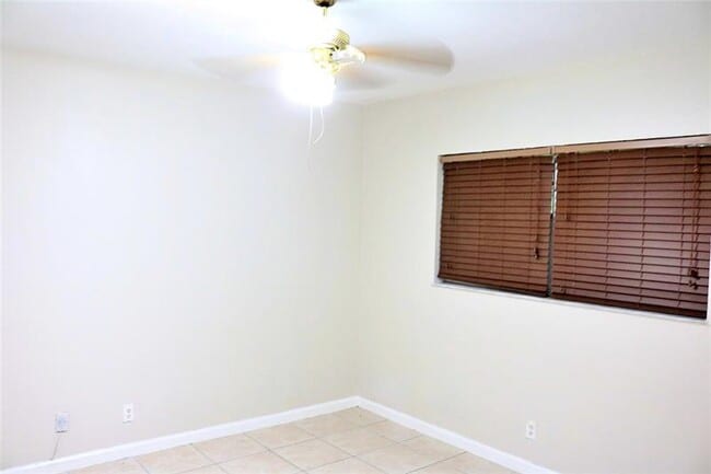 Building Photo - 11200 NW 39th St