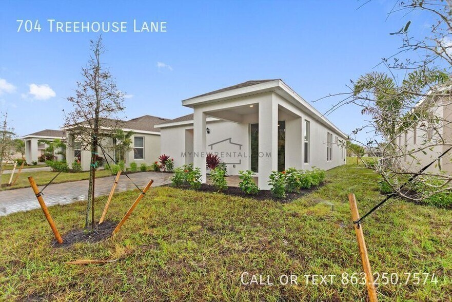 Building Photo - 704 Treehouse Ln