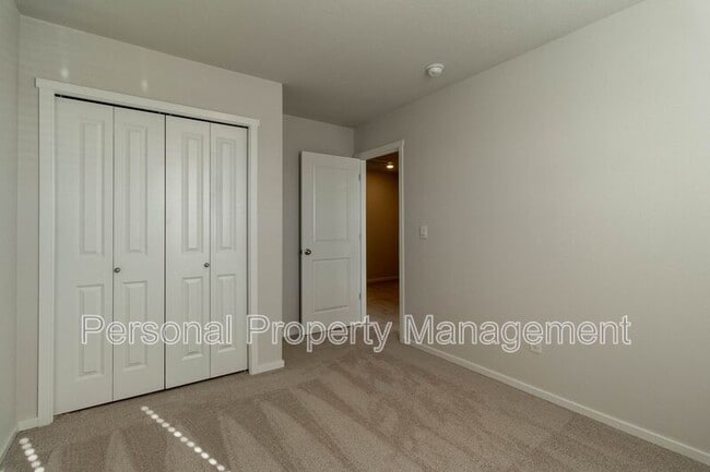 Building Photo - 13722 NE 67th Wy