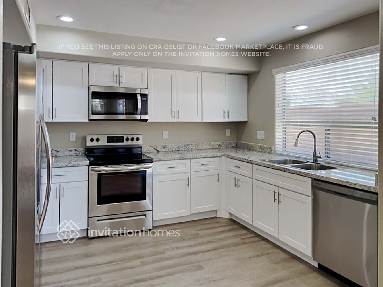 Building Photo - 12656 W Orange Dr
