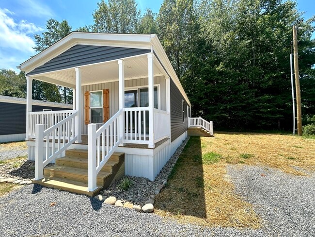 Primary Photo - 2110 US-127