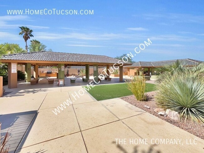 Building Photo - 3873 S Havenhurst Dr