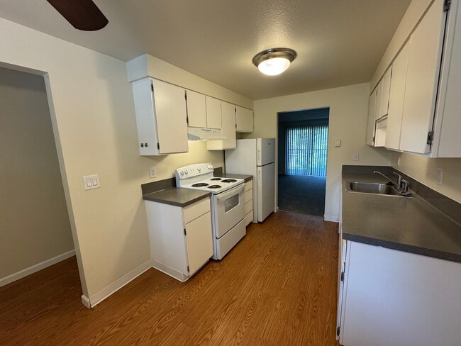 Interior Photo - Village Monroe Apartments