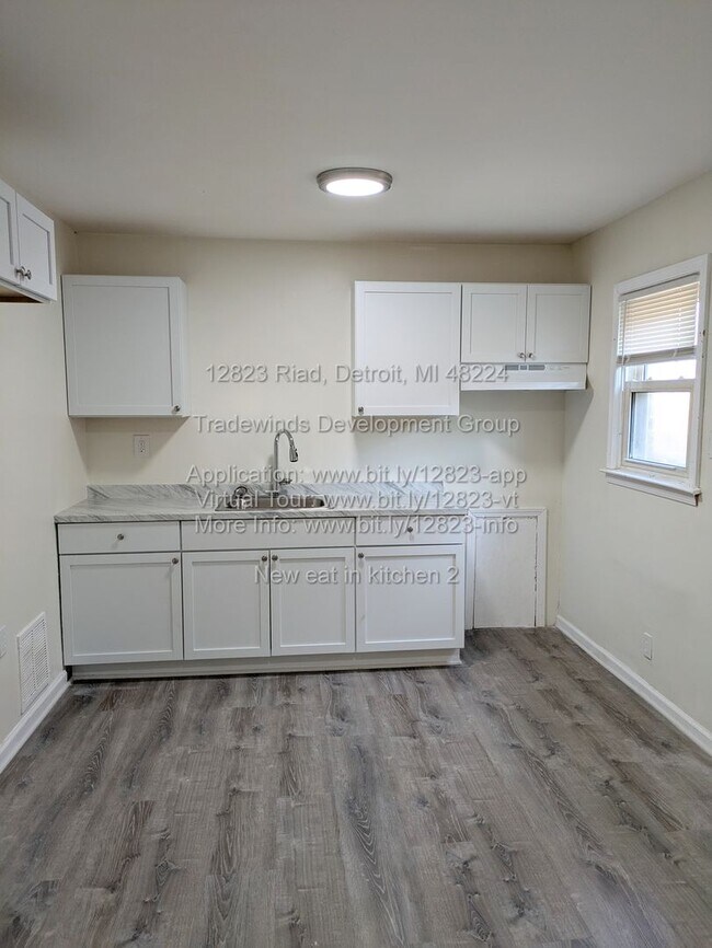 Building Photo - 12823 Riad St