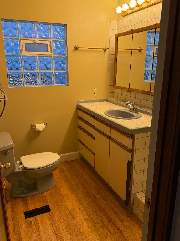 Building Photo - 6547 Greenwood Ave N