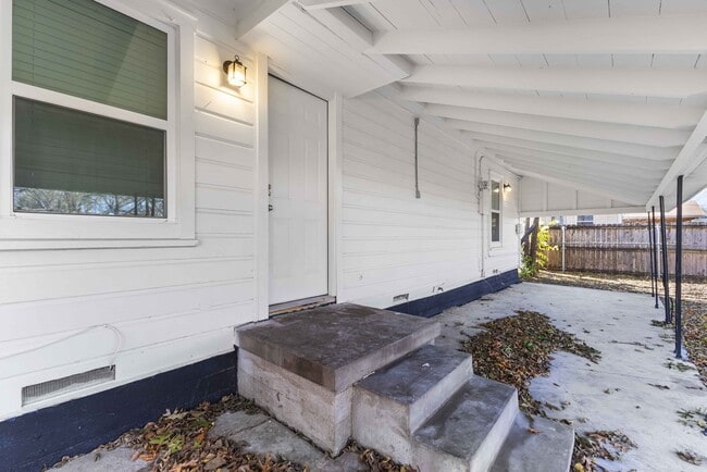 Building Photo - 3817 Lasker Ave