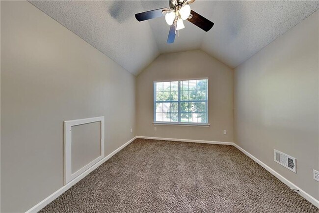 Building Photo - 4228 Lost Springs Tr