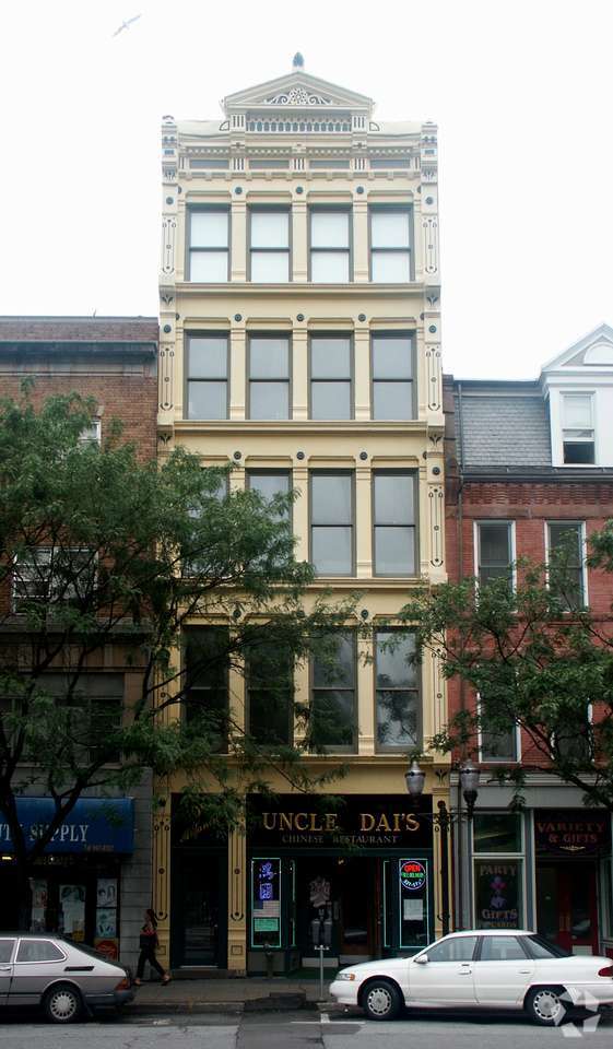 Building Photo - 109 Atlantic St