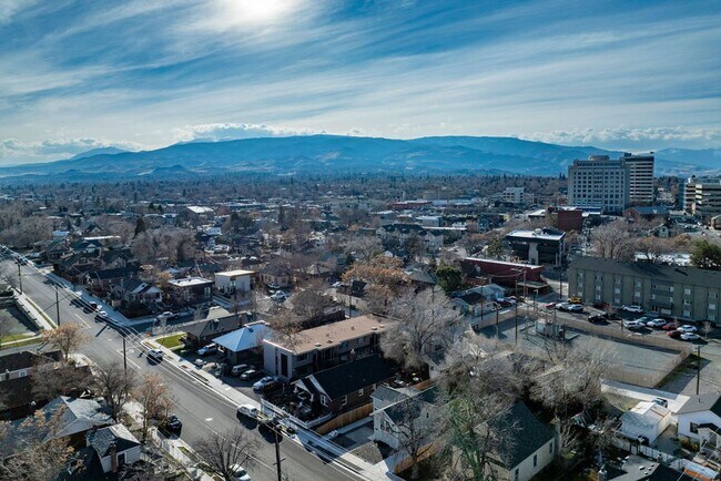 Building Photo - 345 Wheeler Ave