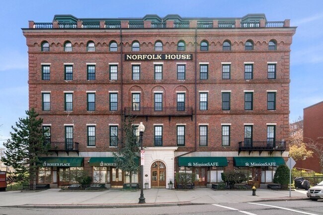 Building Photo - 14 John Eliot Sq
