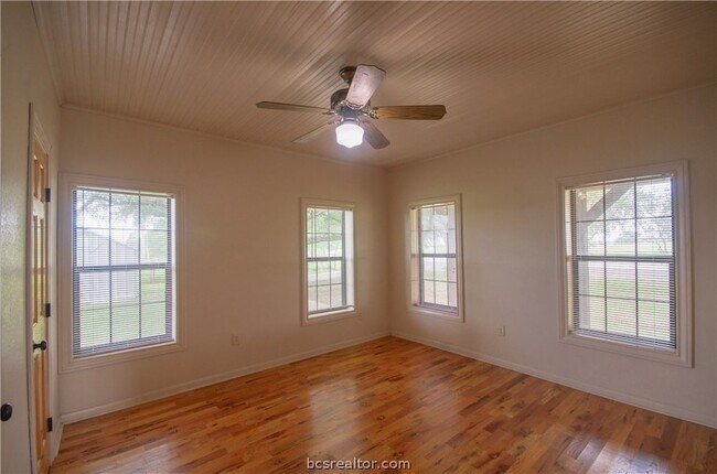 Building Photo - 9852 FM1179