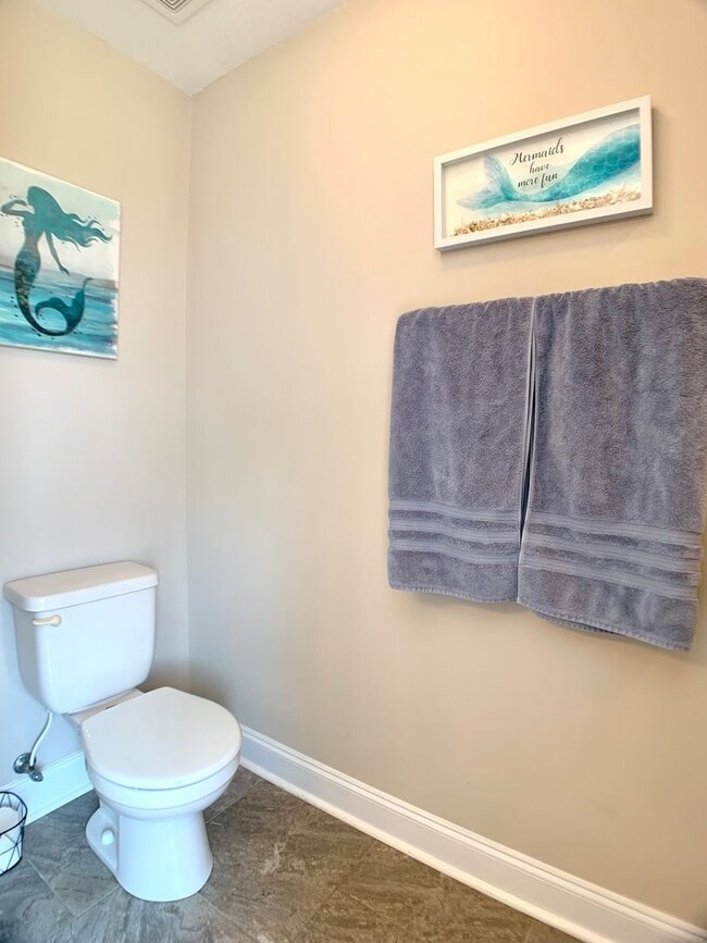 Building Photo - 3734 Silver Fox Ct