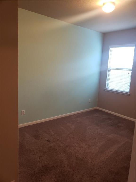 Building Photo - 662 Hot Spring Valley