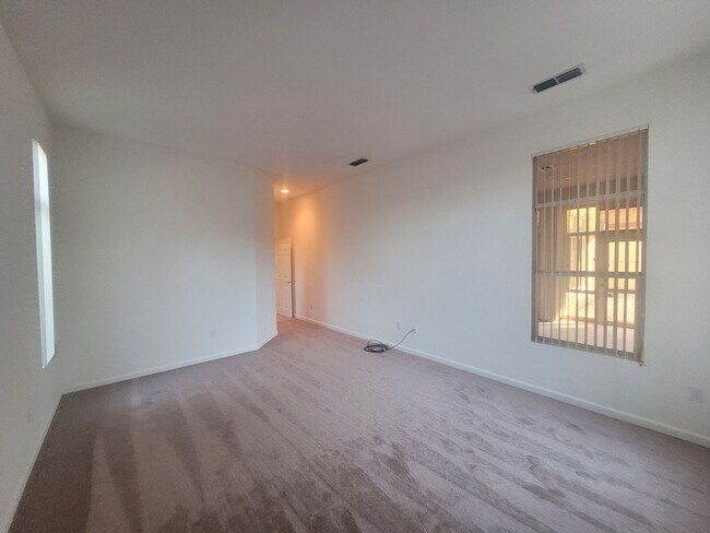 Building Photo - Sun City Roseville