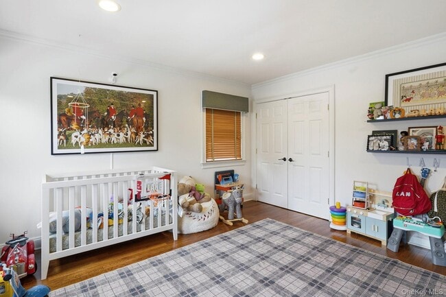 Building Photo - 221 Mamaroneck Rd