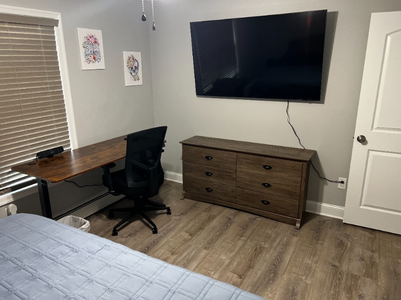 Building Photo - 145 Patterson Ave