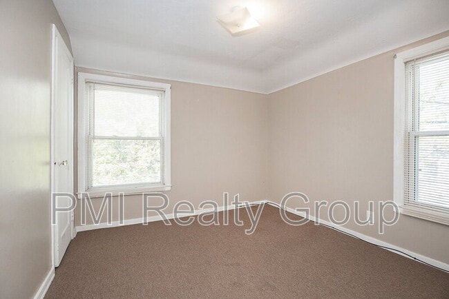 Building Photo - 25141 Treadwell Ave