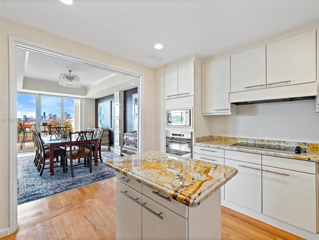 Building Photo - 2416 Fisher Island Dr