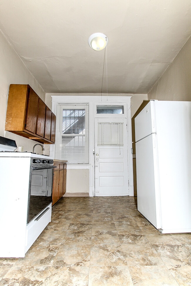 Building Photo - 6016 Waterman Blvd