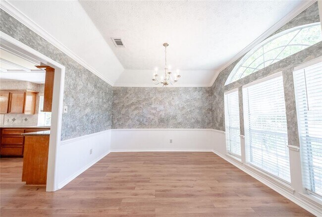 Building Photo - 9107 Pine Stream Ct