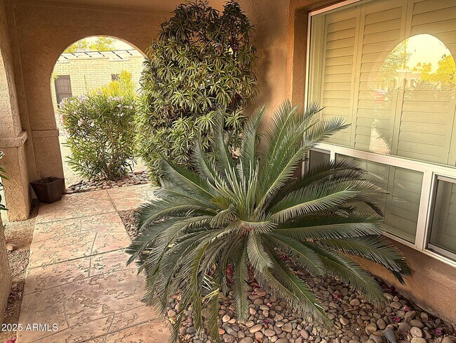 Building Photo - 3625 E Garden Dr