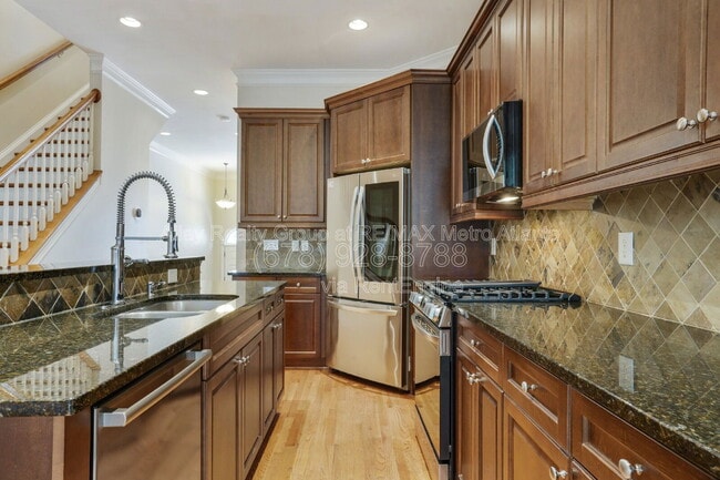 Building Photo - 2675 Rivers Edge Dr NE