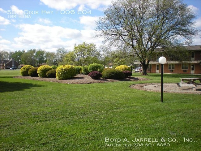 Primary Photo - Oakwood Apartments: Chicago Heights