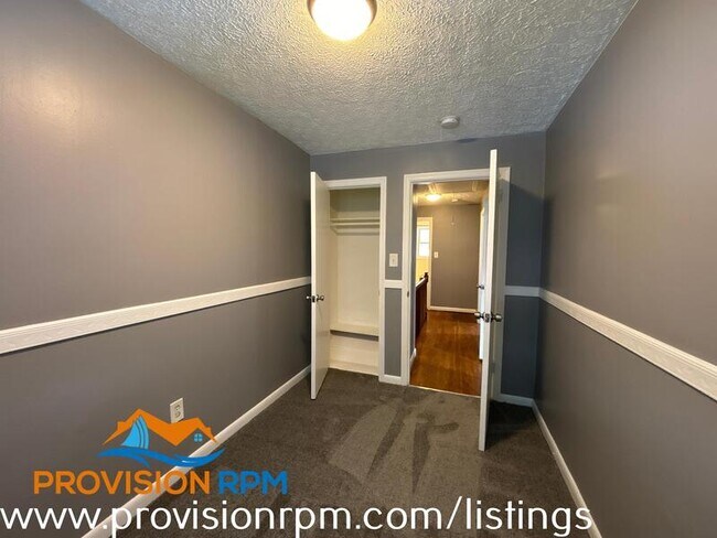 Building Photo - 2227 Southorn Rd