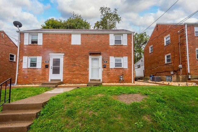 Building Photo - 28 Wenzell Pl